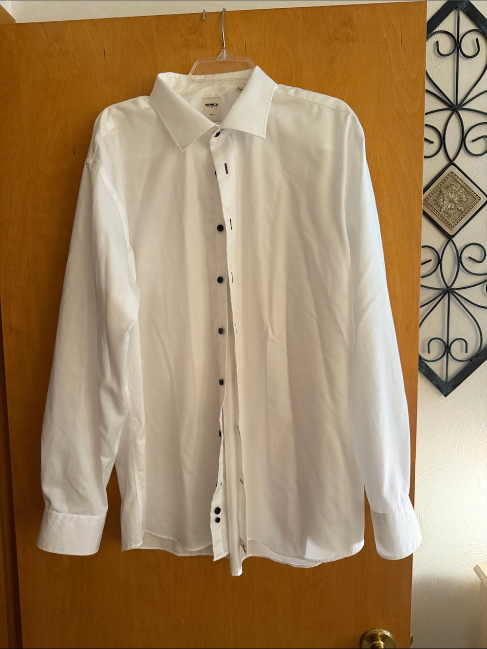 Serica Men's White Dress Shirt - Classic Button-Down